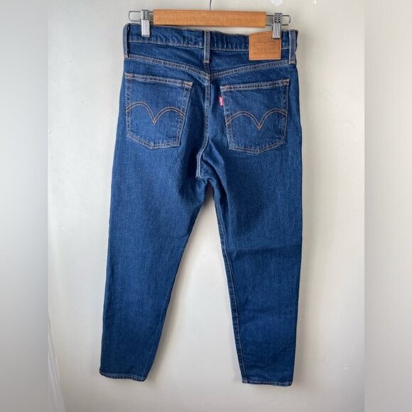 Levi’s premium WEDGIE ICON FIT ANKLE WOMEN'S JEANS size 27 dark Wash but… - Picture 5 of 15
